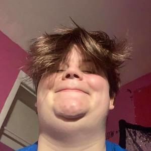 Meet your Posher, Skye